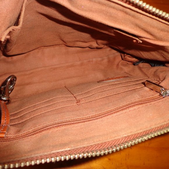 Fossil Leather Crossbody Bag Cognac Zip Closure Pockets Adj./Removable Strap - Picture 7 of 13